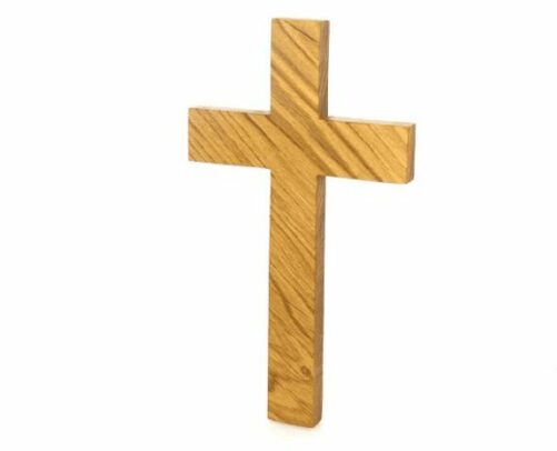 krzyż z jasnego naturalnego drewna
