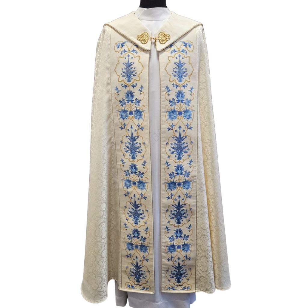 Kapa Maryjna z bogatym ornamentem na aksamicie