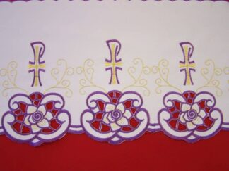biały obrus haftowany na ołtarz do kościoła - koronka