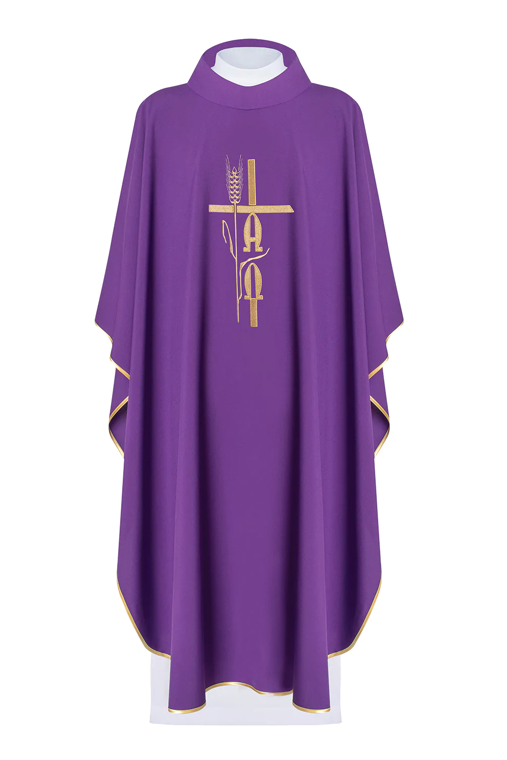 ornat fioletowy dla księdza zdobiony złotym symbolem Alfa Omega na klatce piersiowej