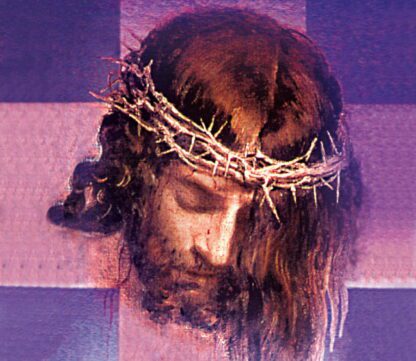 Baner jest w fioletowych barwach z krzyżem w tle, z przodu znajduje się ukrzyżowany Pan Jezus Chrystus z koroną cierniową na głowie.